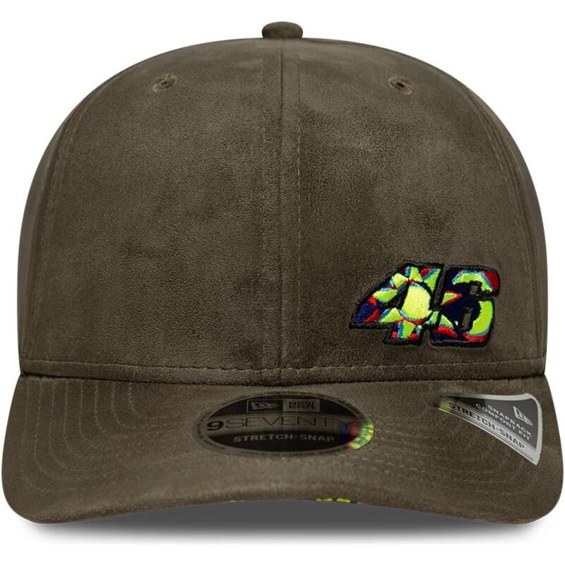 shapka-izvita-zelena-snapbek-9seventy-stretch-snap-flawless-na-valentino-rossi-vr46-motogp-ot-new-era