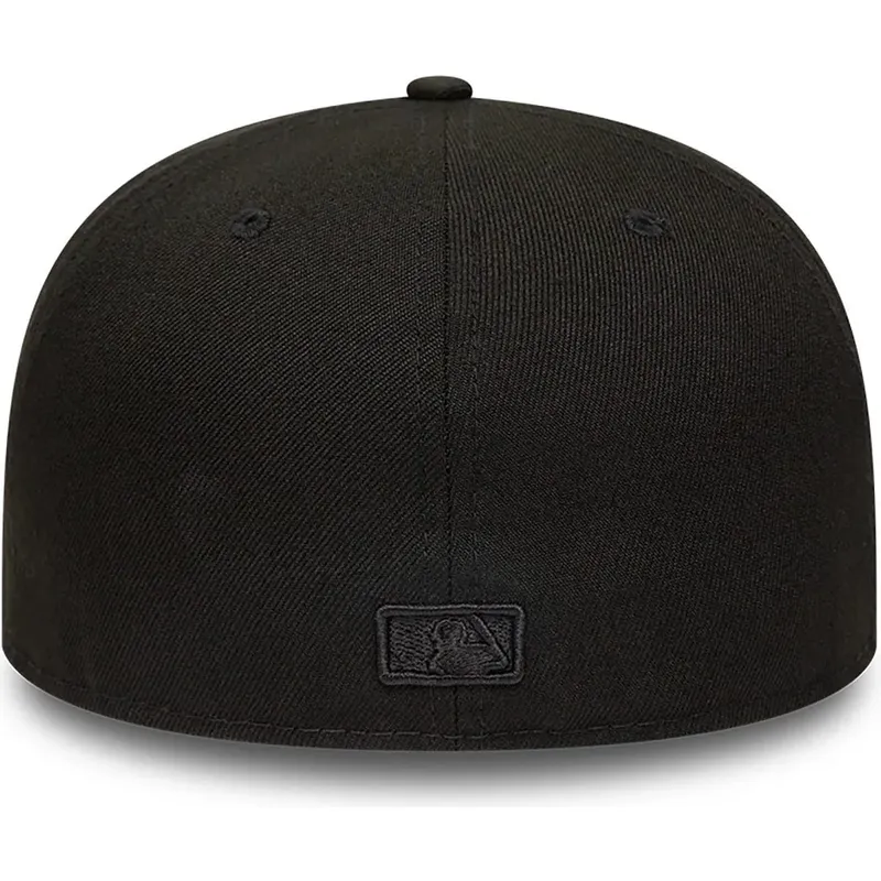 shapka-ploska-cherna-prilepnala-59fifty-na-chicago-white-sox-mlb-ot-new-era