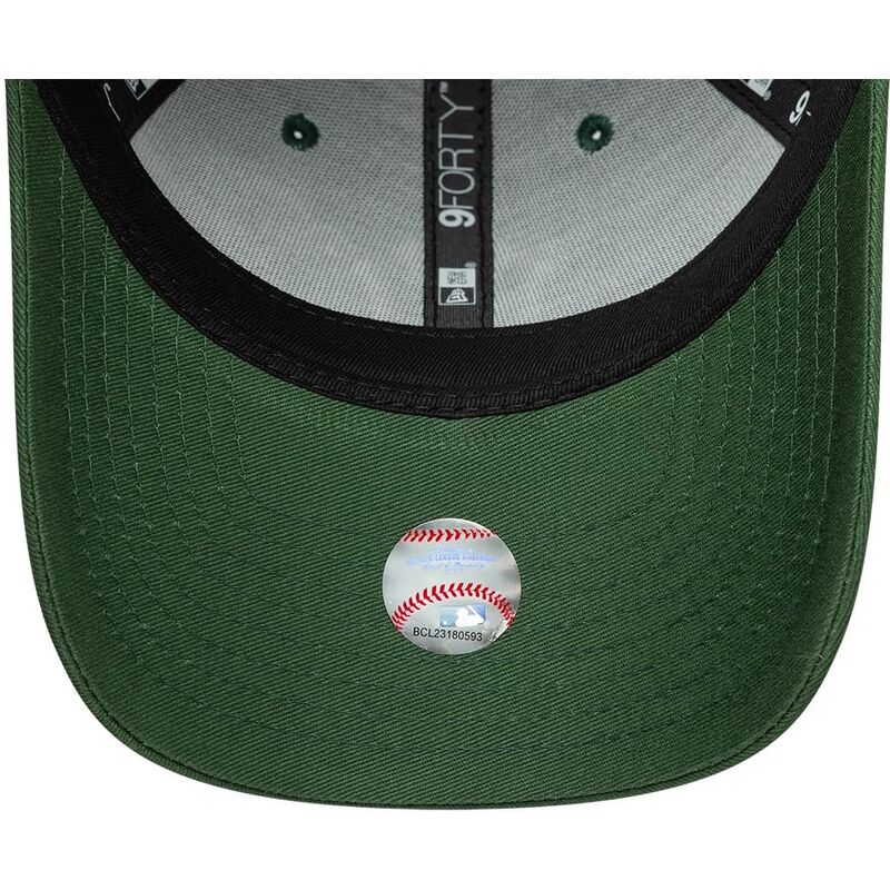 shapka-izvita-zelena-reguliruem-9forty-food-icon-na-new-york-yankees-mlb-ot-new-era