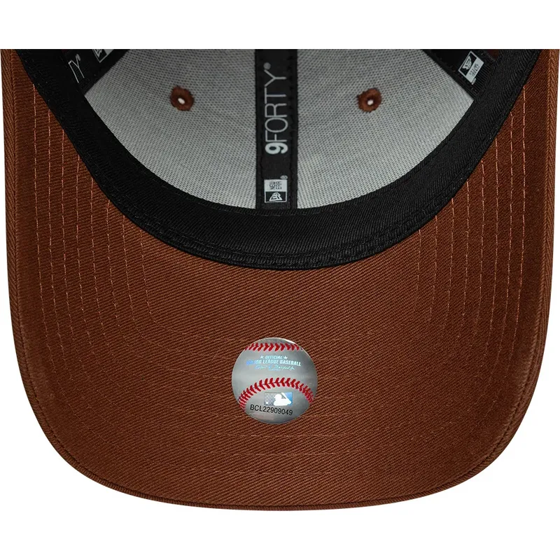 shapka-izvita-kafyav-reguliruem-9forty-league-essential-midi-na-los-angeles-dodgers-mlb-ot-new-era