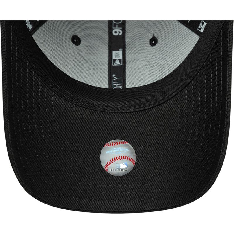 shapka-izvita-cherna-reguliruem-9forty-league-essential-na-detroit-tigers-mlb-ot-new-era