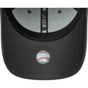 shapka-izvita-siv-reguliruem-9forty-metallic-outline-na-new-york-yankees-mlb-ot-new-era