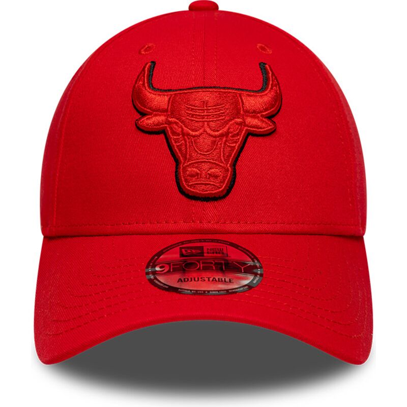 shapka-izvita-chervena-reguliruem-9forty-outline-na-chicago-bulls-nba-ot-new-era