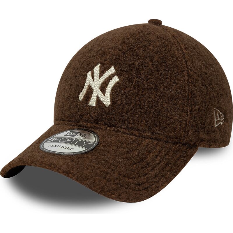 shapka-izvita-kafyav-snapbek-9forty-winter-borg-na-new-york-yankees-mlb-ot-new-era