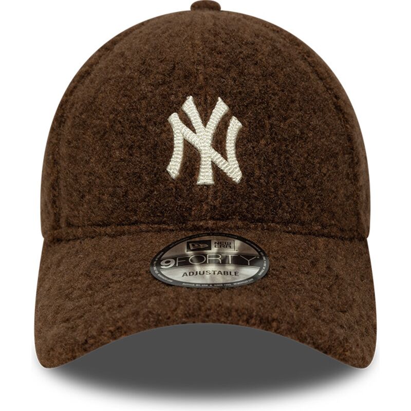 shapka-izvita-kafyav-snapbek-9forty-winter-borg-na-new-york-yankees-mlb-ot-new-era