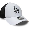 shapka-izvita-traker-byala-snapbek-9forty-apex-sporty-na-los-angeles-dodgers-mlb-ot-new-era