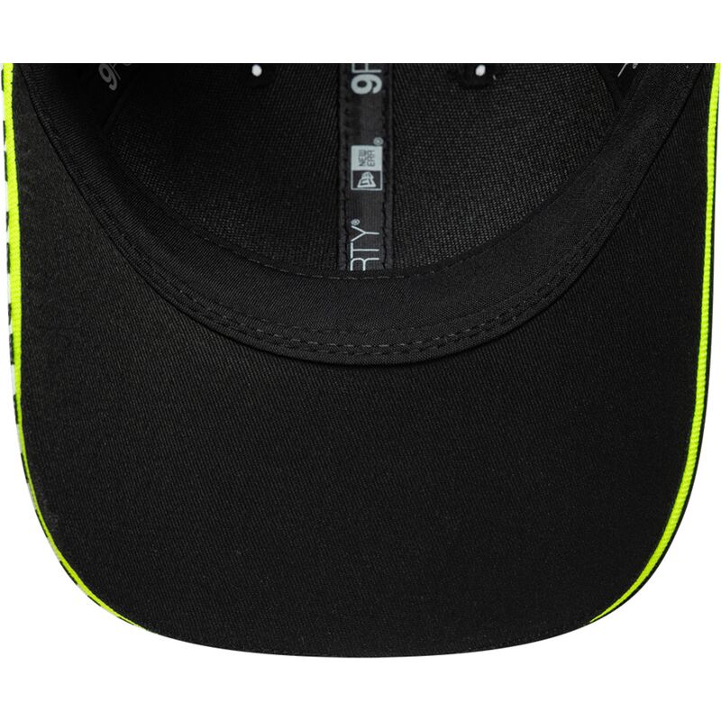 shapka-izvita-cherna-reguliruem-9forty-m-crown-check-na-valentino-rossi-vr46-motogp-ot-new-era
