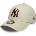 shapka-izvita-bezhov-snapbek-9forty-m-crown-na-new-york-yankees-mlb-ot-new-era