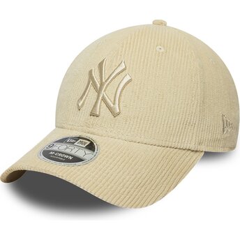 Шапка извита бежов регулируем 9FORTY M-Crown Cord на New York Yankees MLB от New Era
