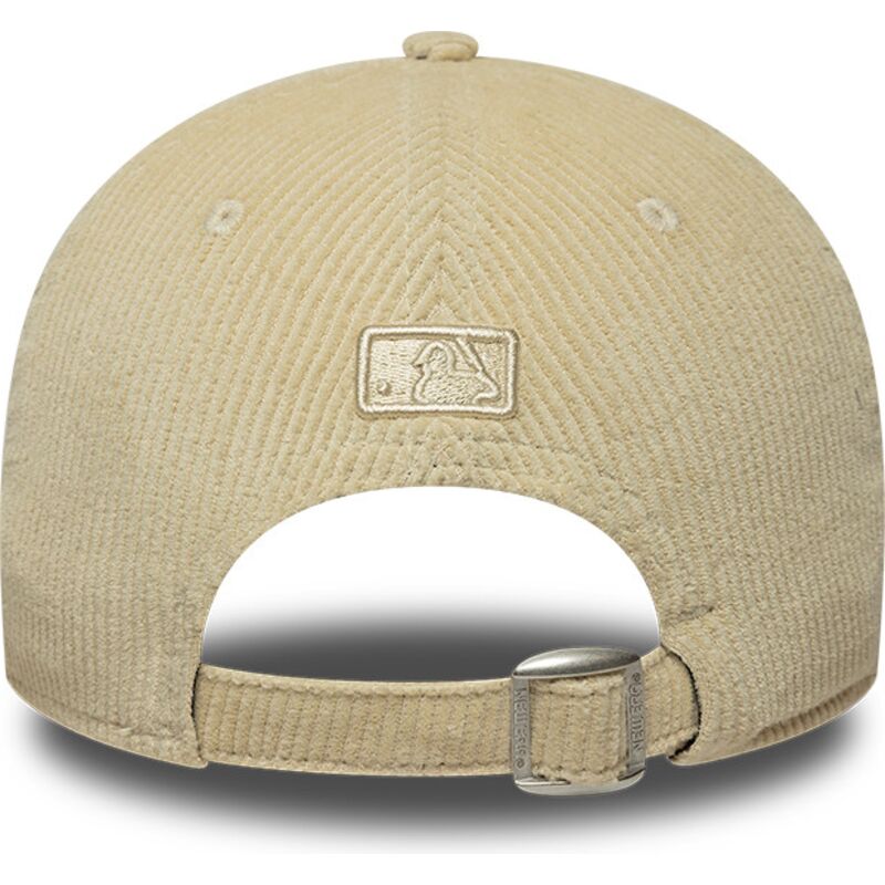 shapka-izvita-bezhov-reguliruem-9forty-m-crown-cord-na-new-york-yankees-mlb-ot-new-era