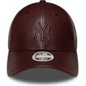 shapka-izvita-kafyav-snapbek-9forty-m-crown-pu-diamante-na-new-york-yankees-mlb-ot-new-era