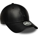 shapka-izvita-cherna-snapbek-9forty-m-crown-pu-diamante-na-new-york-yankees-mlb-ot-new-era