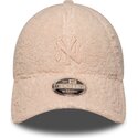 shapka-izvita-roza-snapbek-za-deca-rosa-9forty-m-crown-winter-borg-na-new-york-yankees-mlb-ot-new-era