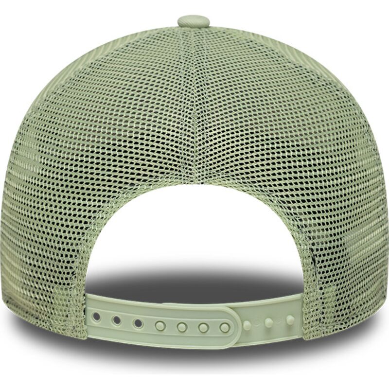 shapka-izvita-traker-zelena-snapbek-za-deca-a-frame-outdoor-ot-new-era