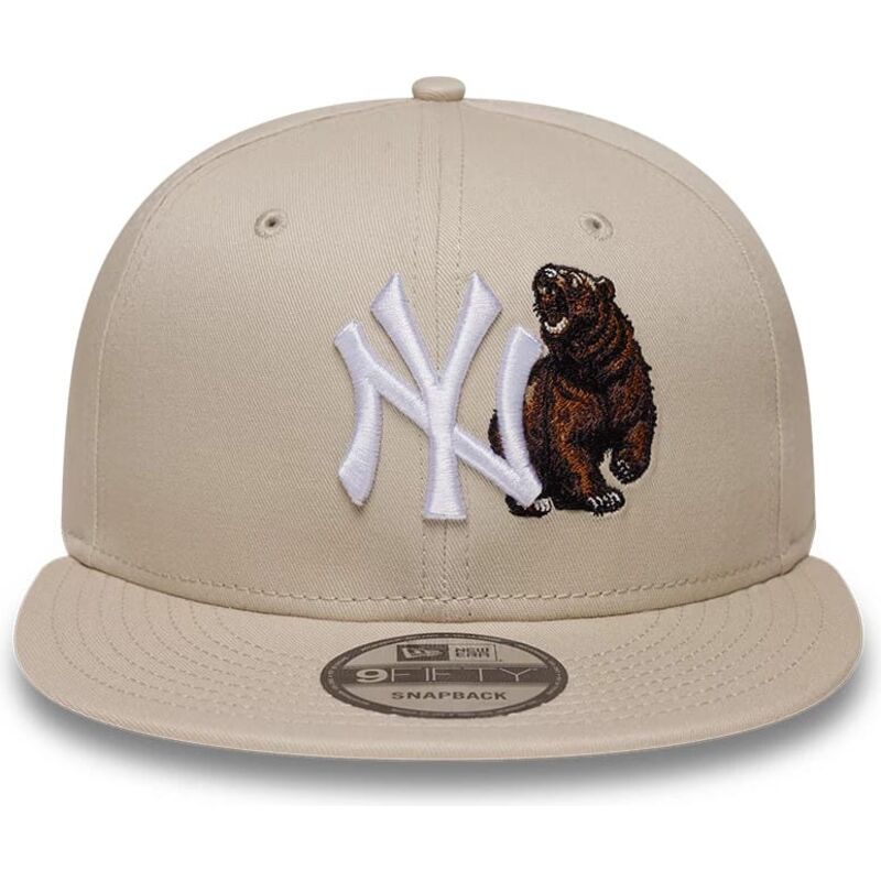 shapka-ploska-bezhov-snapbek-9fifty-outdoor-icon-na-new-york-yankees-mlb-ot-new-era