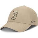 shapka-izvita-bezhov-reguliruem-club-structured-uv-poly-ripstop-na-boston-red-sox-mlb-ot-nike