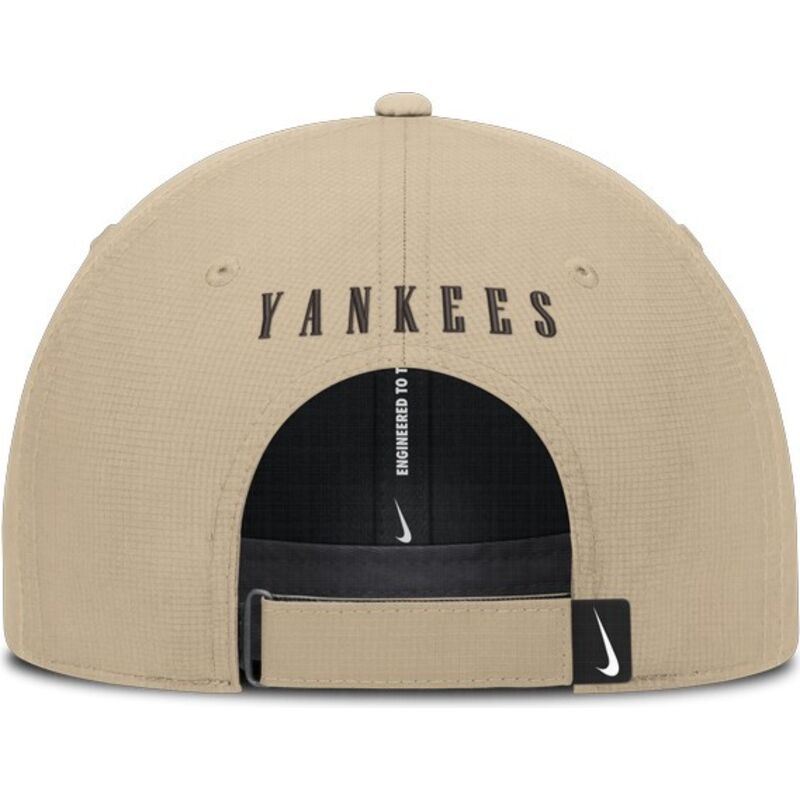 shapka-izvita-bezhov-reguliruem-club-structured-uv-poly-ripstop-na-new-york-yankees-mlb-ot-nike shapka-izvita-bezhov-reguliruem-club-structured-uv-poly-ripstop-na-new-york-yankees-mlb-ot-nike