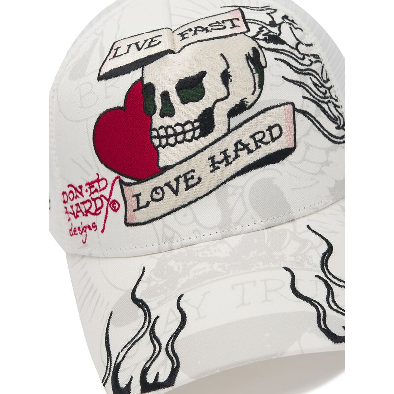 shapka-izvita-traker-byala-snapbek-live-fast-love-hard-ot-ed-hardy
