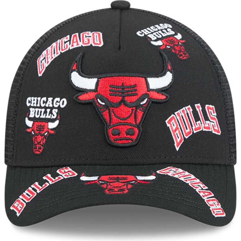 shapka-izvita-traker-cherna-snapbek-9forty-m-crown-a-frame-all-over-na-chicago-bulls-nba-ot-new-era