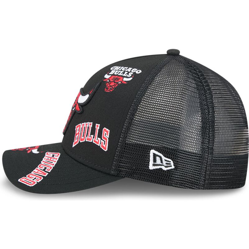 shapka-izvita-traker-cherna-snapbek-9forty-m-crown-a-frame-all-over-na-chicago-bulls-nba-ot-new-era