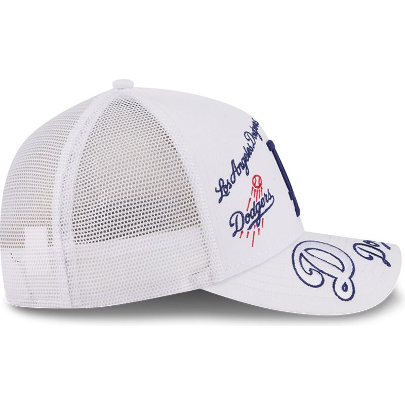 shapka-izvita-traker-byala-snapbek-9forty-m-crown-a-frame-all-over-na-los-angeles-dodgers-mlb-ot-new-era