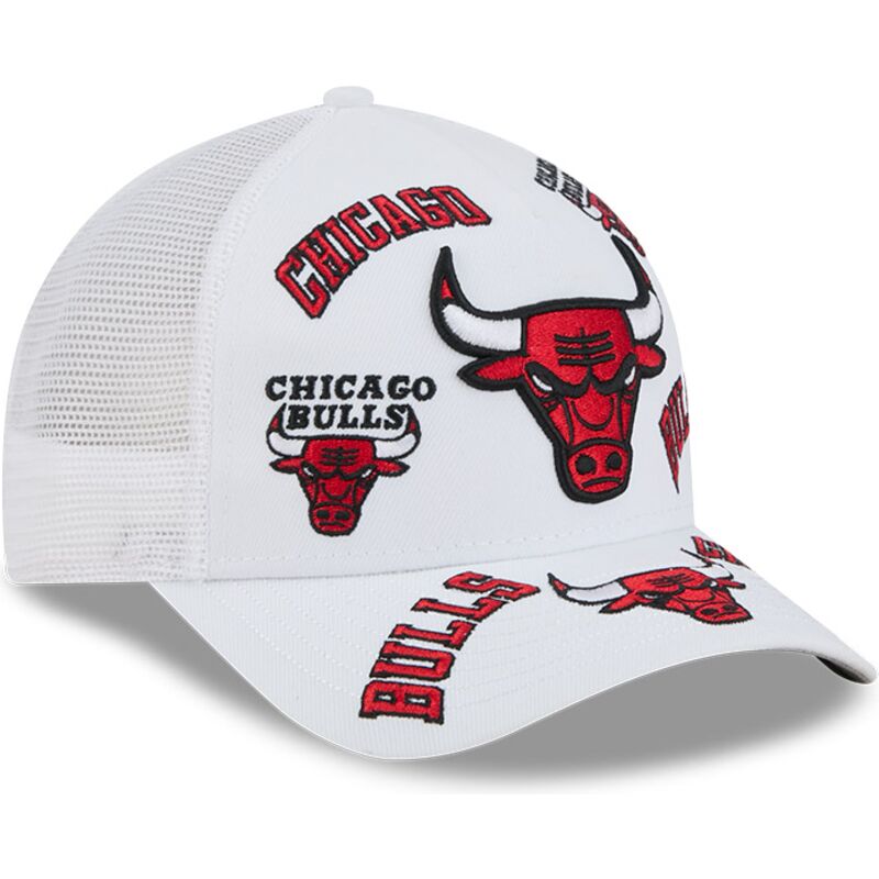 shapka-izvita-traker-byala-snapbek-9forty-m-crown-a-frame-all-over-na-chicago-bulls-nba-ot-new-era