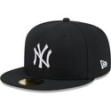 shapka-ploska-cherna-prilepnala-59fifty-rhinestone-badge-na-new-york-yankees-mlb-ot-new-era