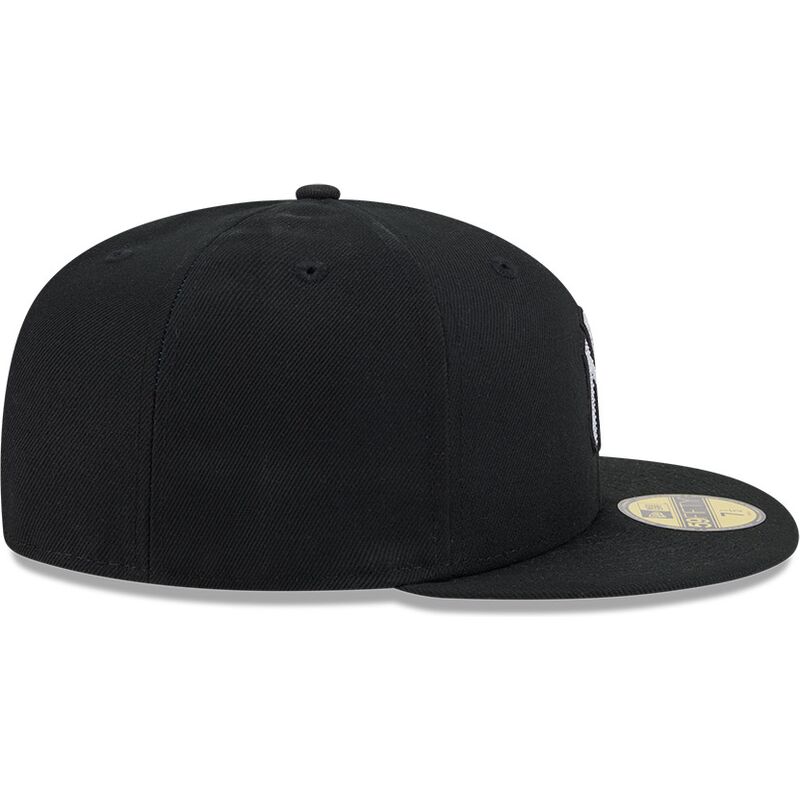shapka-ploska-cherna-prilepnala-59fifty-rhinestone-badge-na-new-york-yankees-mlb-ot-new-era