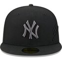 shapka-ploska-cherna-prilepnala-59fifty-side-script-na-new-york-yankees-mlb-ot-new-era