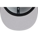 shapka-ploska-cherna-prilepnala-59fifty-side-script-na-new-york-yankees-mlb-ot-new-era