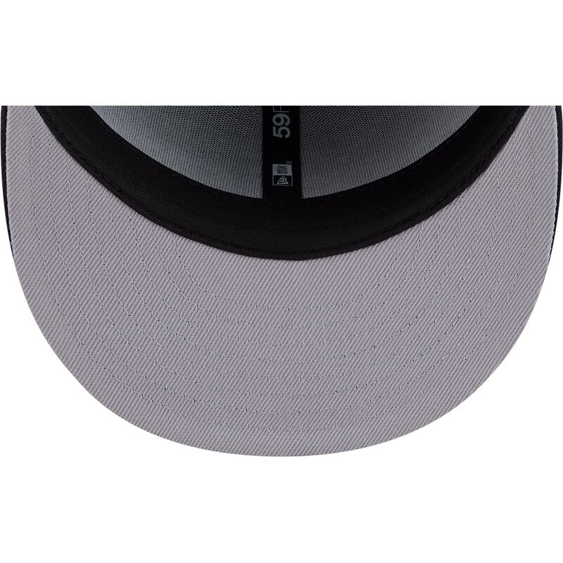 shapka-ploska-tmnosin-prilepnala-59fifty-rhinestone-badge-na-new-york-yankees-mlb-ot-new-era