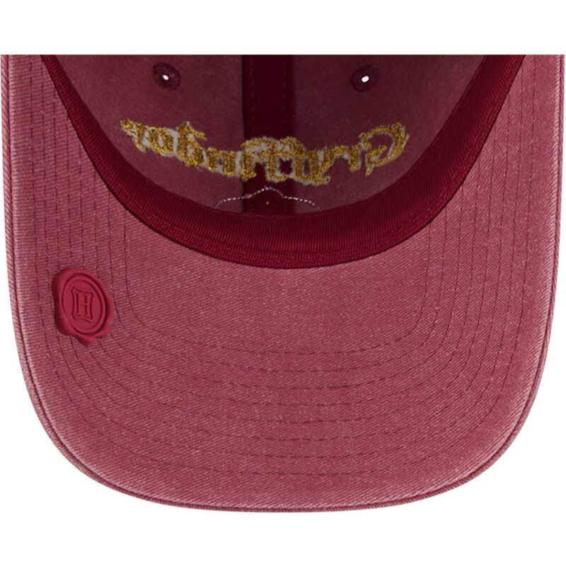 shapka-izvita-chervena-reguliruem-9twenty-na-lifestyle-f1-na-gryffindor-harry-potter-ot-new-era