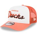 shapka-izvita-traker-oranzhev-snapbek-9fifty-a-frame-na-lifestyle-f1-na-anaheim-ducks-nhl-ot-new-era