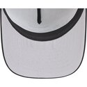 shapka-izvita-traker-cherna-snapbek-9fifty-a-frame-na-lifestyle-f1-na-chicago-white-sox-mlb-ot-new-era