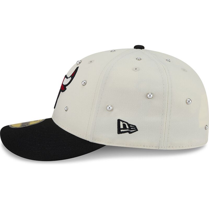 shapka-izvita-bezhov-prilepnala-59fifty-beads-na-lifestyle-f1-na-chicago-bulls-nba-ot-new-era shapka-izvita-bezhov-prilepnala-59fifty-beads-na-lifestyle-f1-na-chicago-bulls-nba-ot-new-era