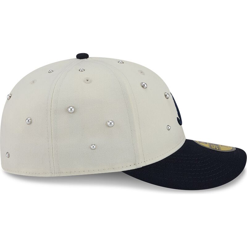 shapka-izvita-bezhov-prilepnala-59fifty-beads-na-lifestyle-f1-na-atlanta-braves-mlb-ot-new-era