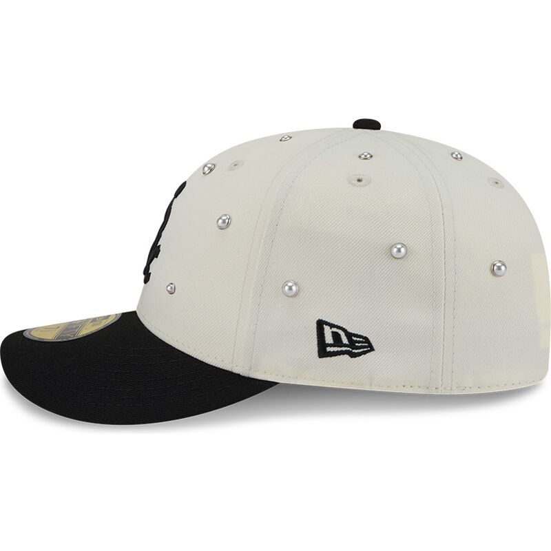 shapka-izvita-bezhov-prilepnala-59fifty-beads-na-lifestyle-f1-na-chicago-white-sox-mlb-ot-new-era shapka-izvita-bezhov-prilepnala-59fifty-beads-na-lifestyle-f1-na-chicago-white-sox-mlb-ot-new-era