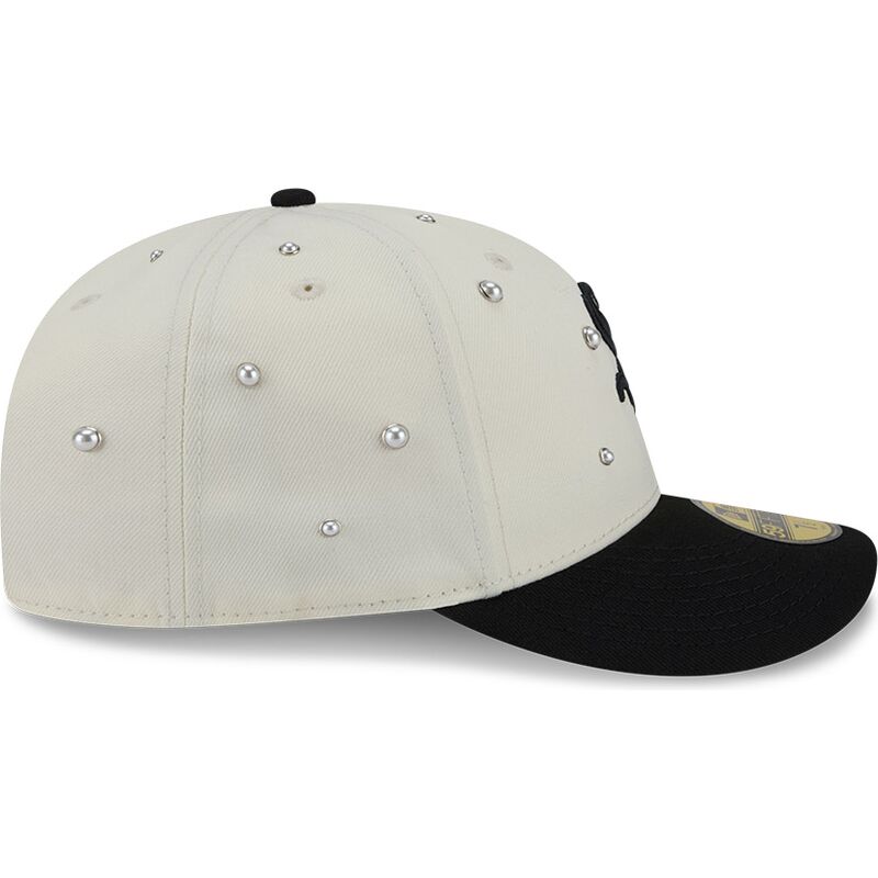 shapka-izvita-bezhov-prilepnala-59fifty-beads-na-lifestyle-f1-na-chicago-white-sox-mlb-ot-new-era shapka-izvita-bezhov-prilepnala-59fifty-beads-na-lifestyle-f1-na-chicago-white-sox-mlb-ot-new-era