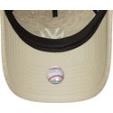 shapka-izvita-bezhov-reguliruem-9twenty-a-frame-melton-luxe-na-new-york-yankees-mlb-ot-new-era