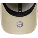 shapka-izvita-bezhov-reguliruem-9forty-cord-na-new-york-yankees-mlb-ot-new-era