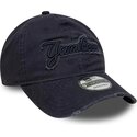 shapka-izvita-tmnosin-reguliruem-9twenty-distress-wordmark-na-new-york-yankees-mlb-ot-new-era