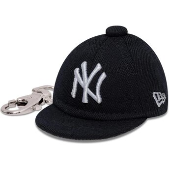Аксесоара тъмносин Llavero Mini Cap Keychain на New York Yankees MLB от New Era