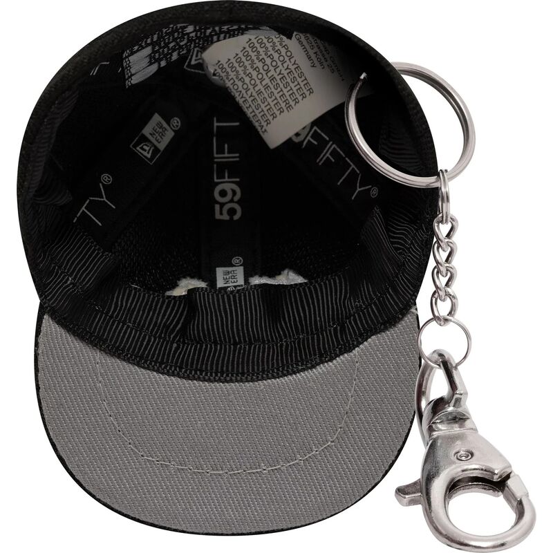 aksesoara-cherna-llavero-mini-cap-chain-ot-new-era
