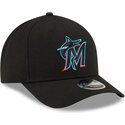 shapka-izvita-cherna-snapbek-9forty-m-crown-player-replica-na-miami-marlins-mlb-ot-new-era