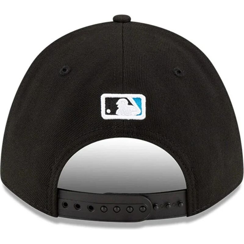 shapka-izvita-cherna-snapbek-9forty-m-crown-player-replica-na-miami-marlins-mlb-ot-new-era shapka-izvita-cherna-snapbek-9forty-m-crown-player-replica-na-miami-marlins-mlb-ot-new-era