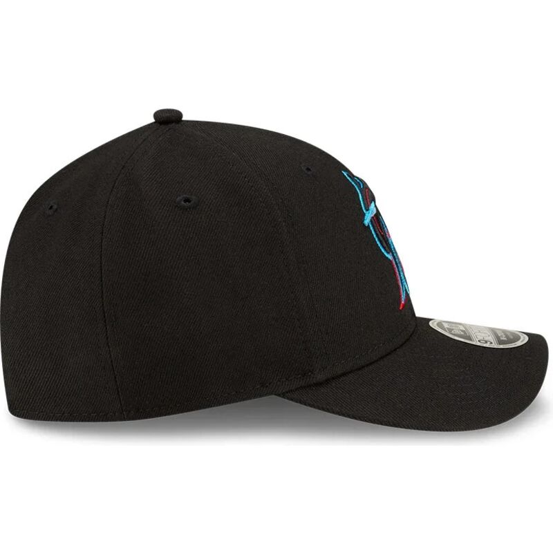 shapka-izvita-cherna-snapbek-9forty-m-crown-player-replica-na-miami-marlins-mlb-ot-new-era shapka-izvita-cherna-snapbek-9forty-m-crown-player-replica-na-miami-marlins-mlb-ot-new-era