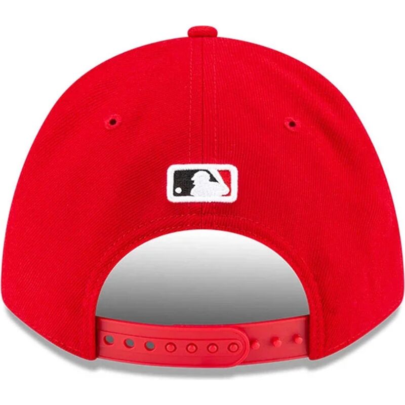 shapka-izvita-chervena-snapbek-9forty-m-crown-player-replica-na-cincinnati-reds-mlb-ot-new-era