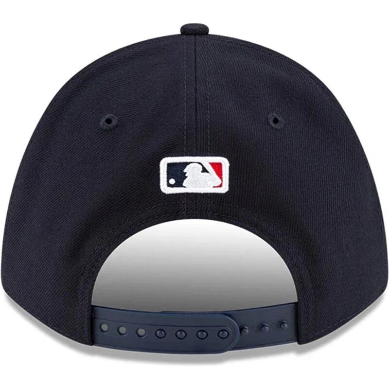 shapka-izvita-tmnosin-snapbek-9forty-m-crown-player-replica-na-minnesota-twins-mlb-ot-new-era