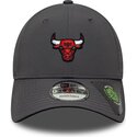 shapka-izvita-siv-reguliruem-9forty-recycled-na-chicago-bulls-nba-ot-new-era