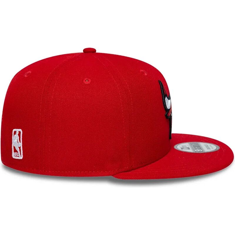 shapka-ploska-chervena-snapbek-9fifty-na-chicago-bulls-nba-ot-new-era